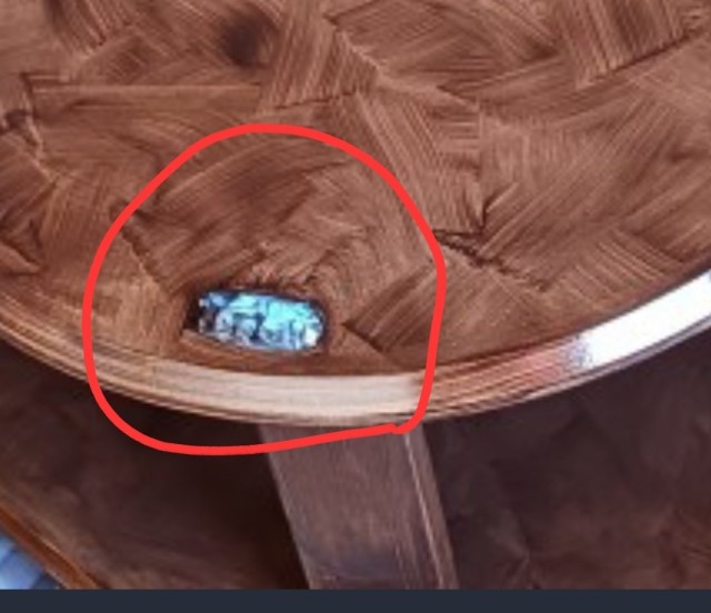 Покрасил стол (своеобразно)