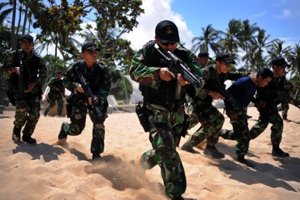 Индонезийские солдаты отомстили за своего