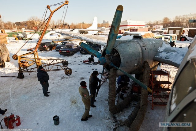 Восстановление Ил-14Т на Тушинском аэродроме
