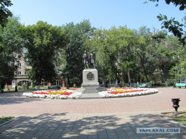 Какие прозвища дают памятникам в России