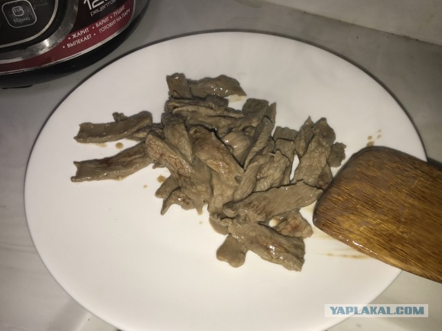 Говядина с чёрным перцем, по-китайски.