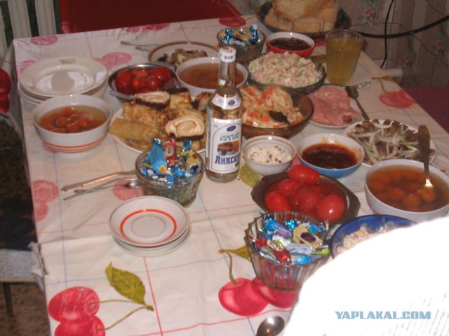 Водку пьют из-за дешевизны или реально вкус нравится?