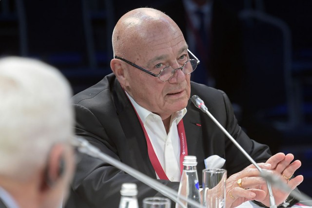 Познер: разгул коррупции в России — из-за отсутствия веры