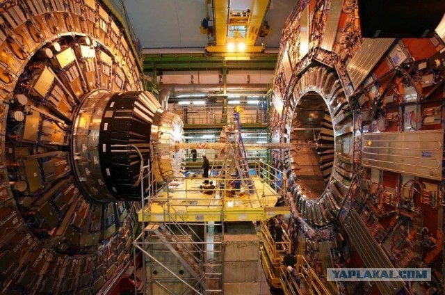 NASA показало «эпохальное» видео отбора образцов с Бенну