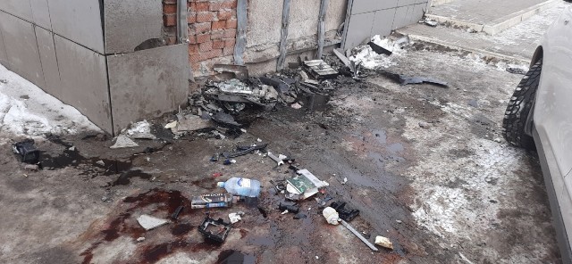 В Великом Новгороде уходящий от погони внедорожник влетел в ТЦ