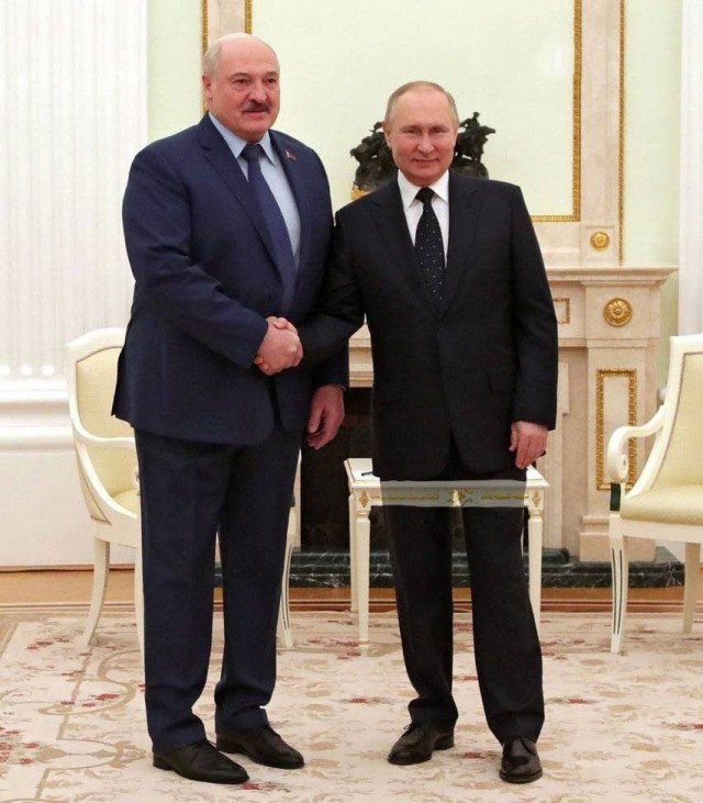 Лукашенко прилетел в Москву на переговоры с Путиным. Итоги встречи
