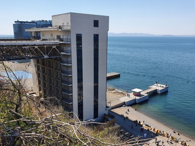 Владивосток – «и только море воды»