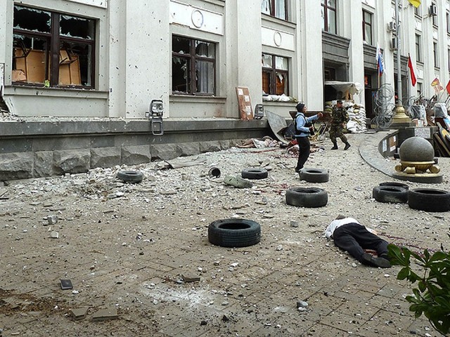Чёрный день в истории Луганска. 2 июня 2014 года пара Су-25 ВВС Украины нанесла удар по центру города