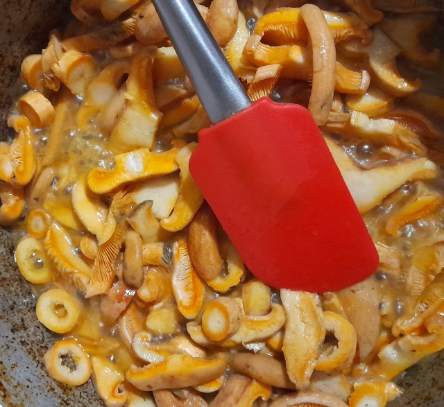 Рыжики с картофаном