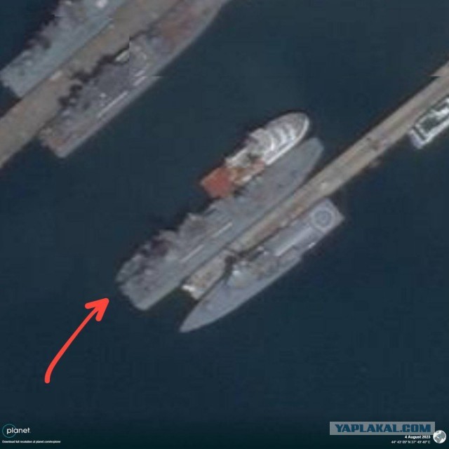 Кадры атаки морским беспилотником бдк "Оленегорский горняк"