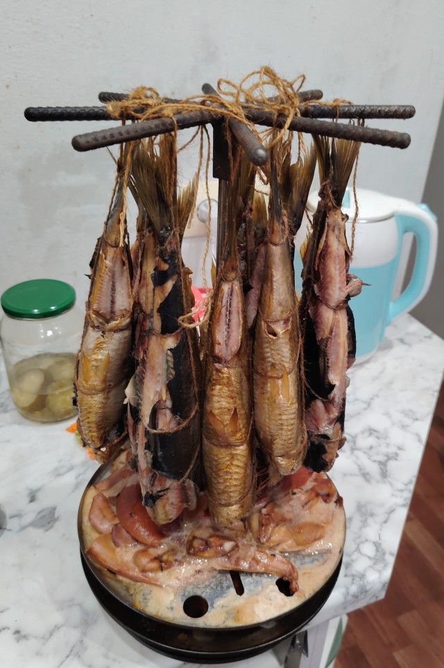 Почему сельдь не жарят и не кладут в уху, раз она такая вкусная: что не так с этой рыбой