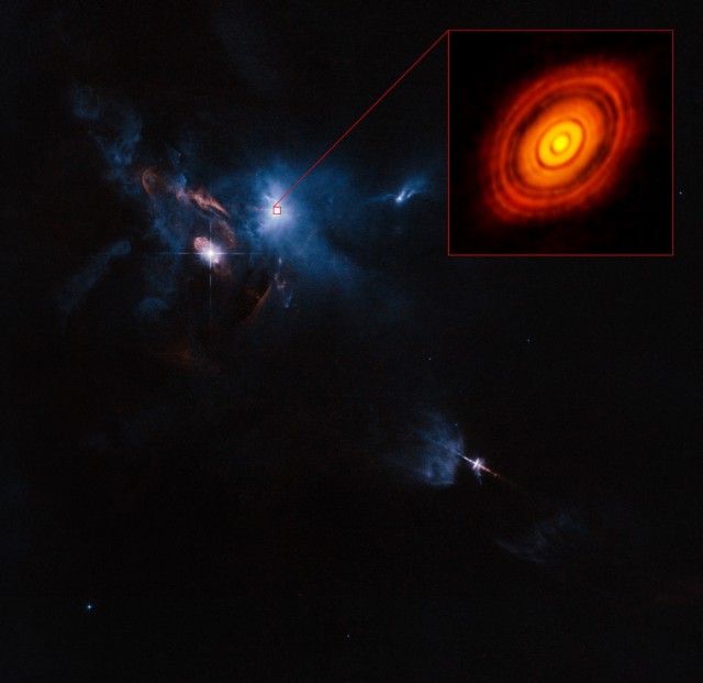 Первая фотография формирования звездной системы