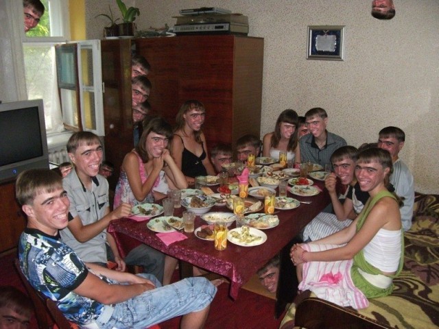 Подборка странных снимков из серии "Что тут, черт возьми, происходит?!"