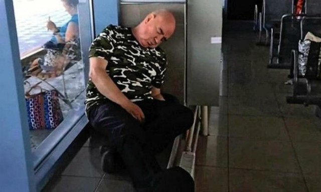 Был богат и знаменит, а стал слепым бомжом
