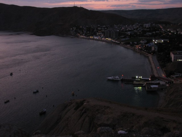 Немного солнца и тепла. Крымские виды.