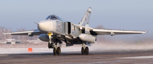 Самолеты ВКС России после минометного обстрела авиабазы Хмеймим в Сирии