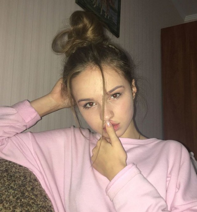 Фото девушек из социальных сетей