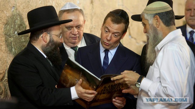 Израильские военные сбили сирийский самолет