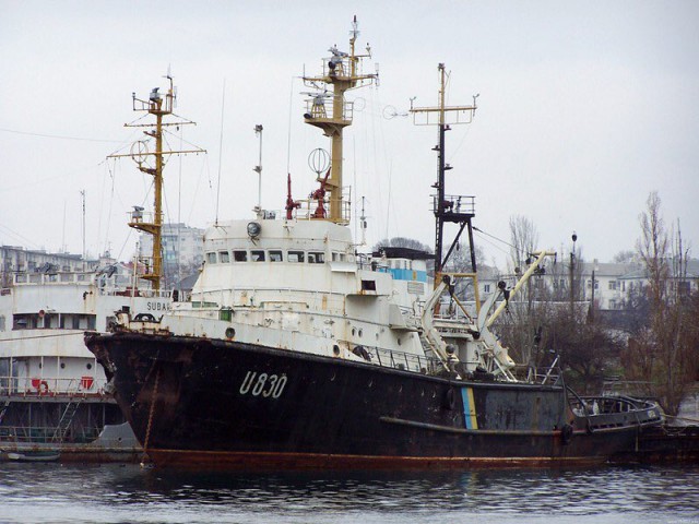 Корабли ВМС Украины вошли в исключительную экономическую зону России