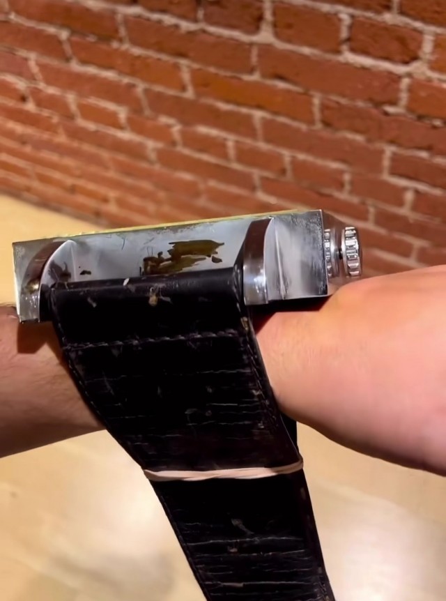 Наручные часы “ARSENICUM” с OLED-индикатором