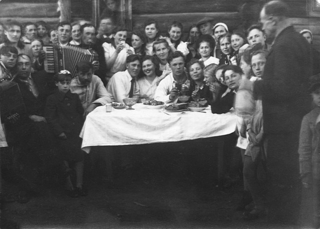 Первые два послевоенных года в исторических фотографиях