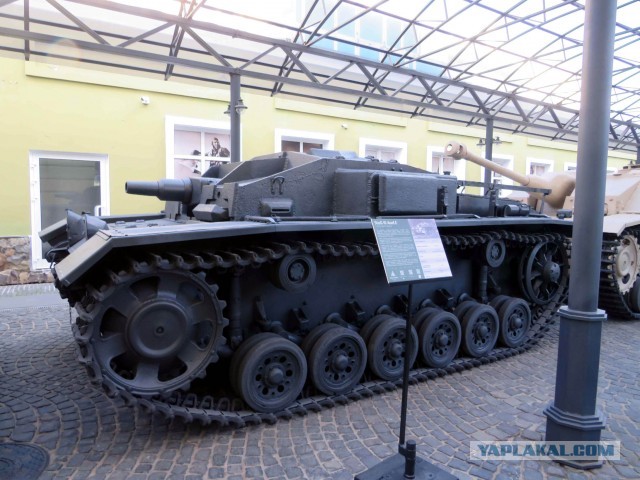 StuG III под кличкой "Гадюка", самая массовая в производстве с которой пришлось встретиться нашим дедам.