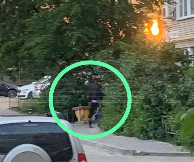 *БАЯН*В Волгограде мужчина пытался задушить 12-летнюю девочку в подъезде.