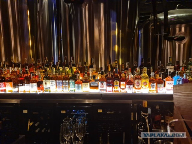 Достойное вино водой - не разбавляют.