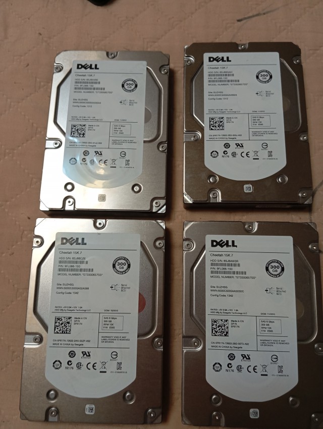 Hdd sas 300 gb dell 4 шт.
