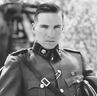 Портрет злодея ручкой