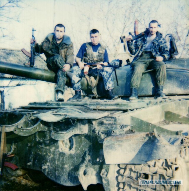 Танки поглощенные природой. Всё проходит...