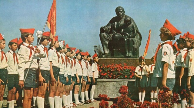 На какую ведущую вы посматриваете, если случайно прошли мимо телека?