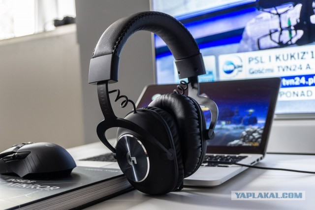 Гарнитура игровая Logitech Pro New, для ПК и игровых консолей, мониторные, черный Ннада? Москоу сити.
