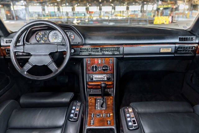 W126 и немного тюнинга. Красивых автофото пост. PS. И W124