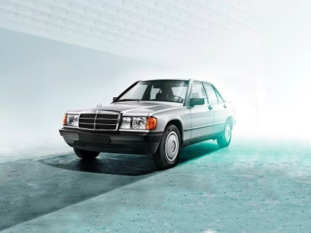 Маленький, но настоящий: как создавали Mercedes 190 и почему он стал звездой