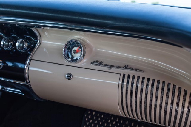 "Литерные трёхсотые". К юбилею Chrysler 300 красивых автофото пост