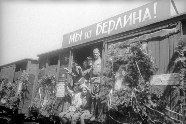 Фотограф Евгений Халдей