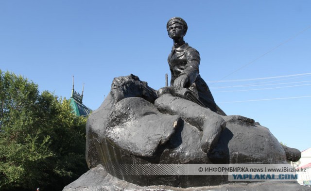 Какие прозвища дают памятникам в России