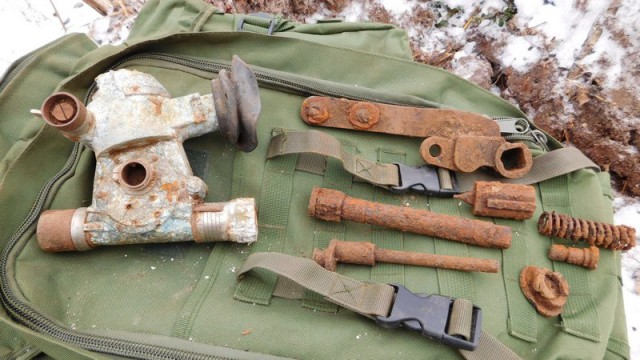 Раскопки артиллерийского немецкого блиндажа. Зимний коп