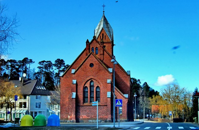 Как могла бы выглядеть русская деревня под грузом европейских ценностей