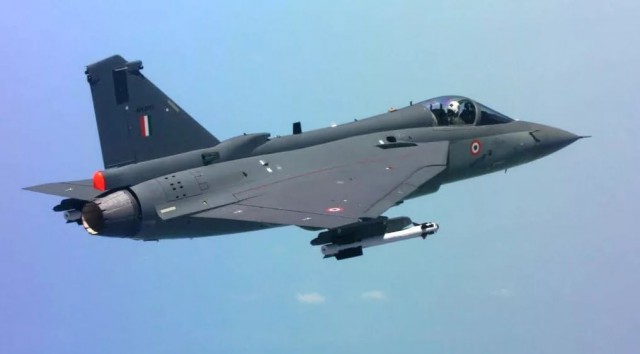 Китай: Индии стоит задуматься над созданием своих самолётов