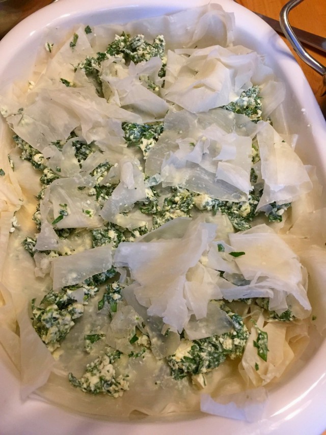 Бурек с белым овечьим сыром и травами. /// кулинария.