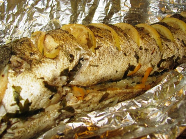 Пятничные посиделки на теплотрассе ©