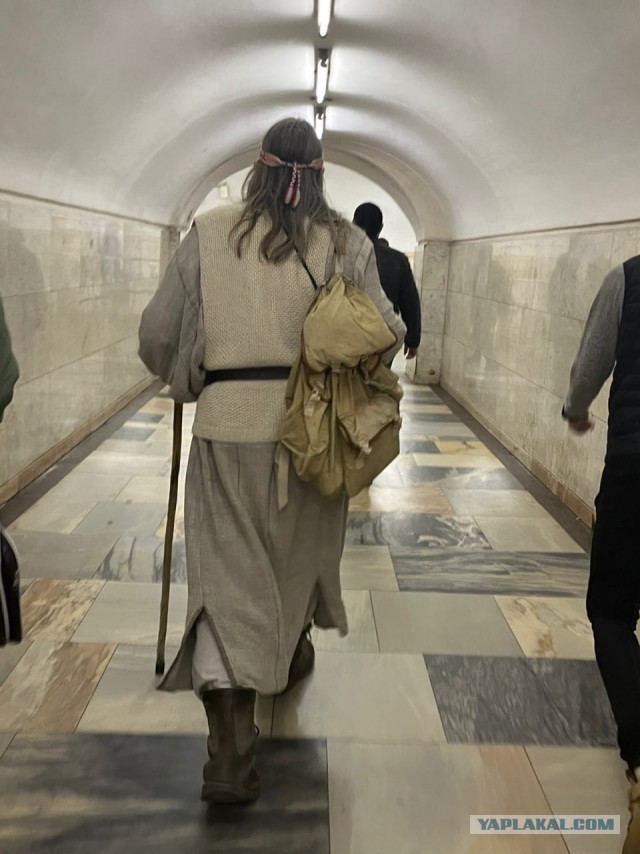Свежая порция модников из нашего метро на 26.04