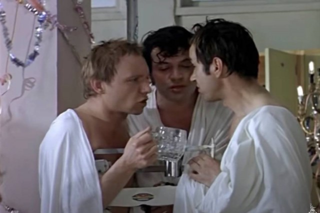 31 декабря в России планируют сделать постоянным нерабочим днем