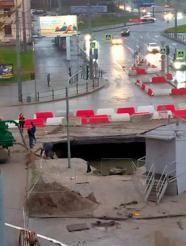Смольный смещает сроки ввода новых станций метро