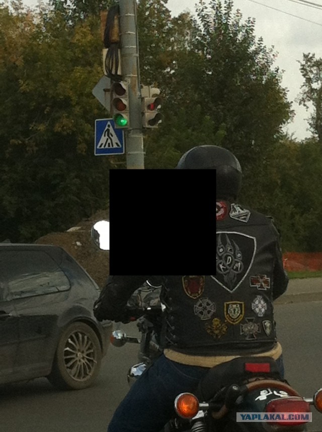 Мсье байкер знает толк в извращениях