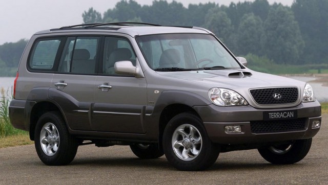 Гниющий UAZ Patriot и два отличных японца!