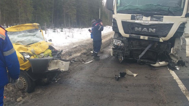 Видеорегистратор запечатлел момент гибели трех человек в Ленинградской области