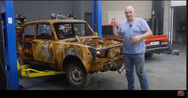 Парни на огненной колеснице